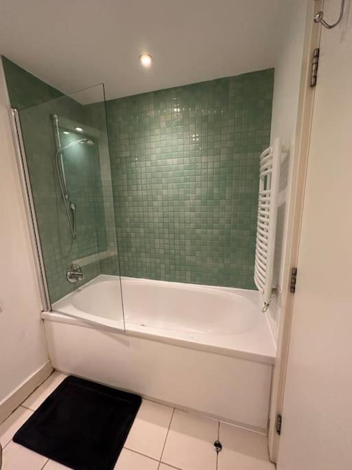 Heart Of Bham Free Parking - Walk To Everything/1 Min From New St Station Birmingham Exterior foto