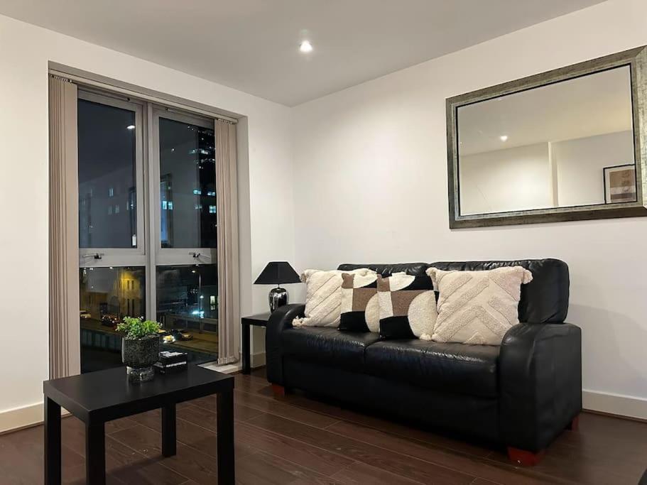 Heart Of Bham Free Parking - Walk To Everything/1 Min From New St Station Birmingham Exterior foto